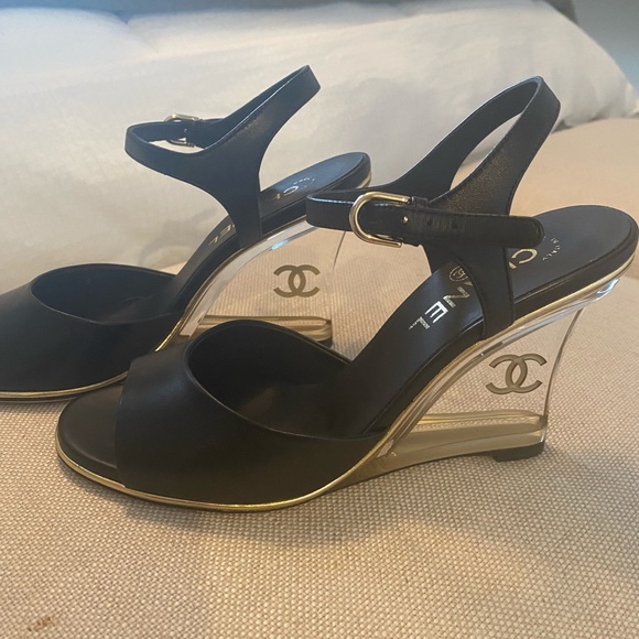 Chanel "Crystal Clear" Wedge Black Lambskin 38.5 - Picture 13 of 15